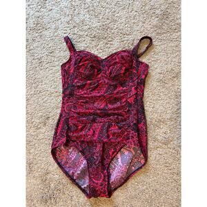 Miracle suit one piece bathing suit paisley sz XS